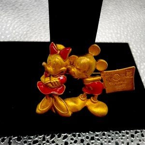 Vintage Disney pin